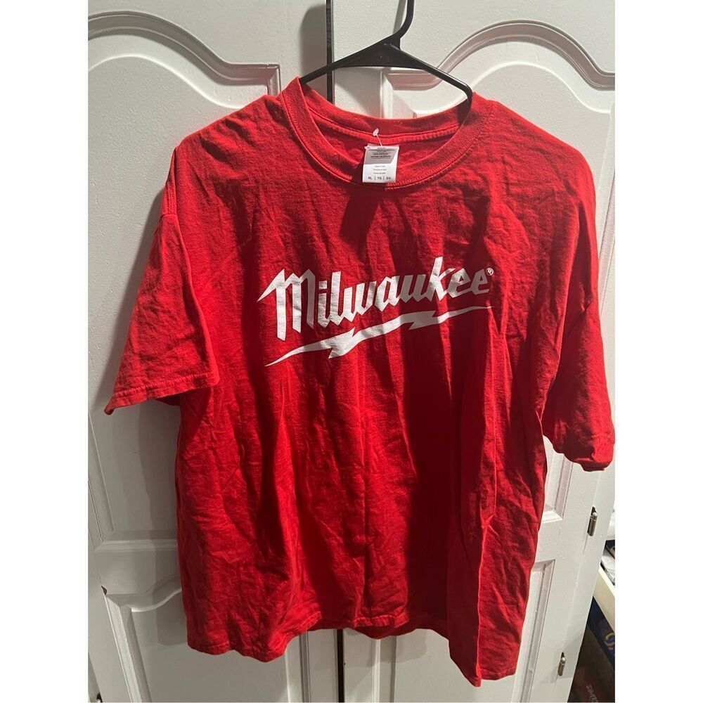 MILWAUKEE TOOLS ONLY THE SKILLED SURVIVE RED T SHIRT ADULT SIZE XL GENUINE